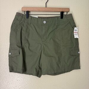 ❇️Style & Co. Green Cargo Shorts 2 for $22❇️